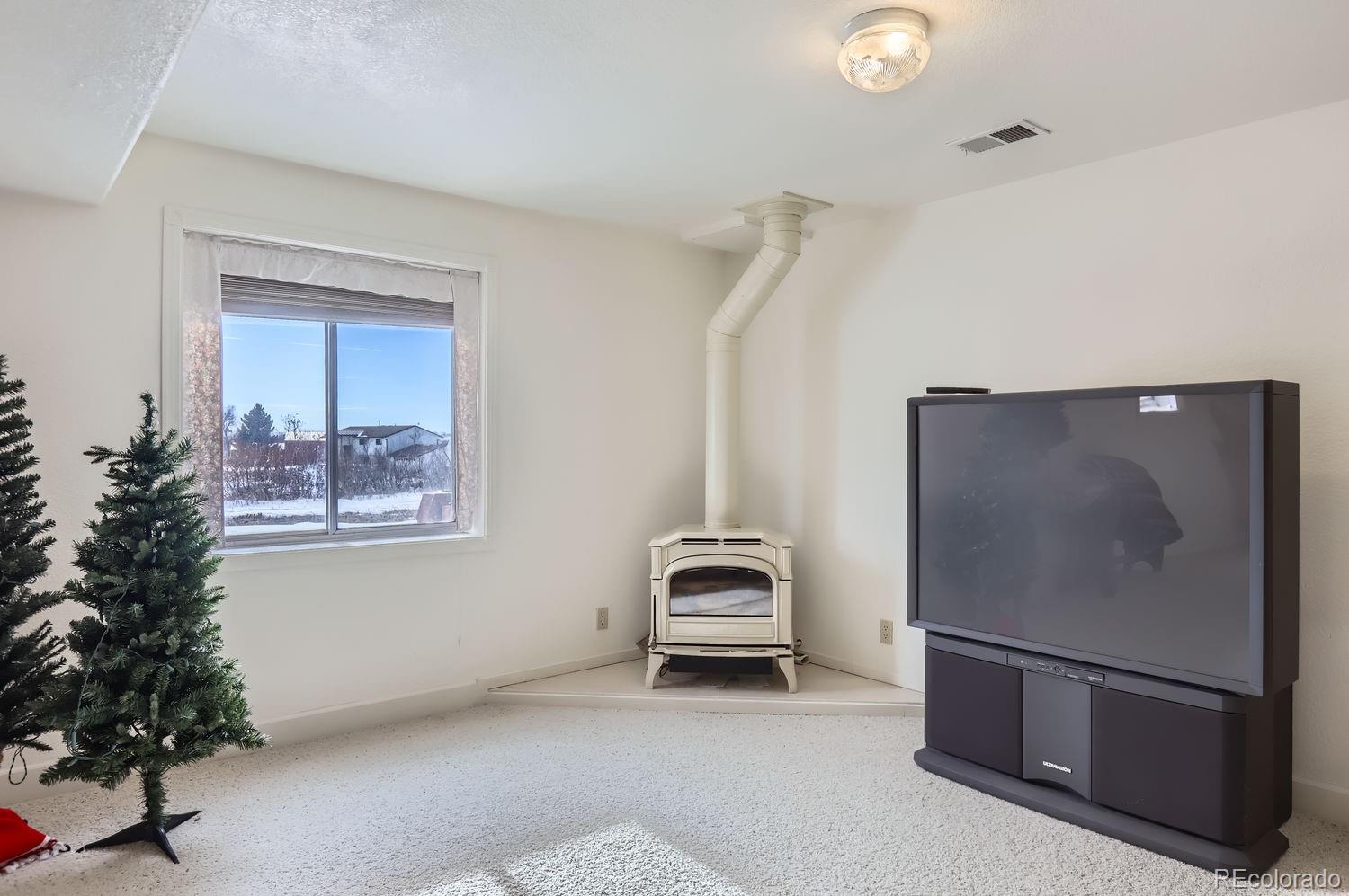 MLS Image #36 for 1901  blue mountain avenue,berthoud, Colorado