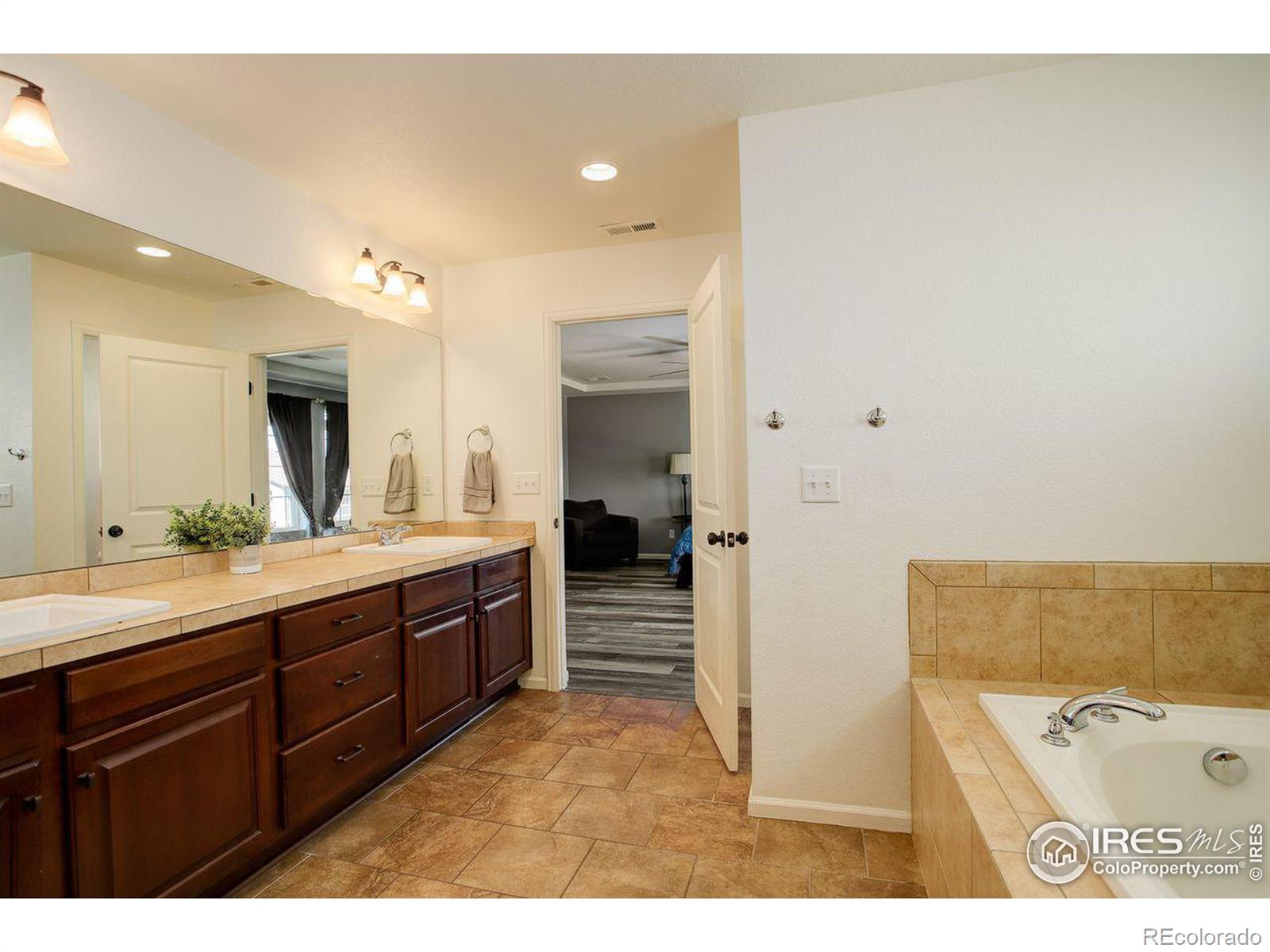 MLS Image #18 for 3431  sandalwood lane,johnstown, Colorado