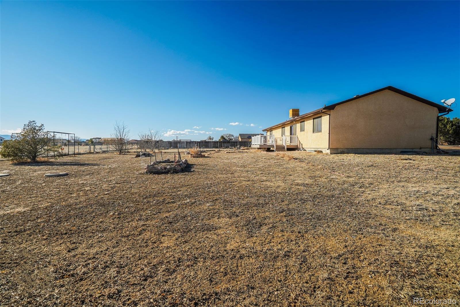 MLS Image #39 for 1040 w broken drive,pueblo, Colorado