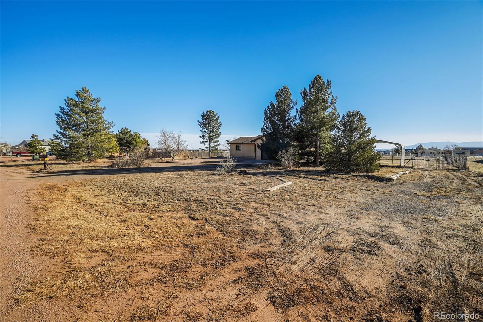 MLS Image #41 for 1040 w broken drive,pueblo, Colorado