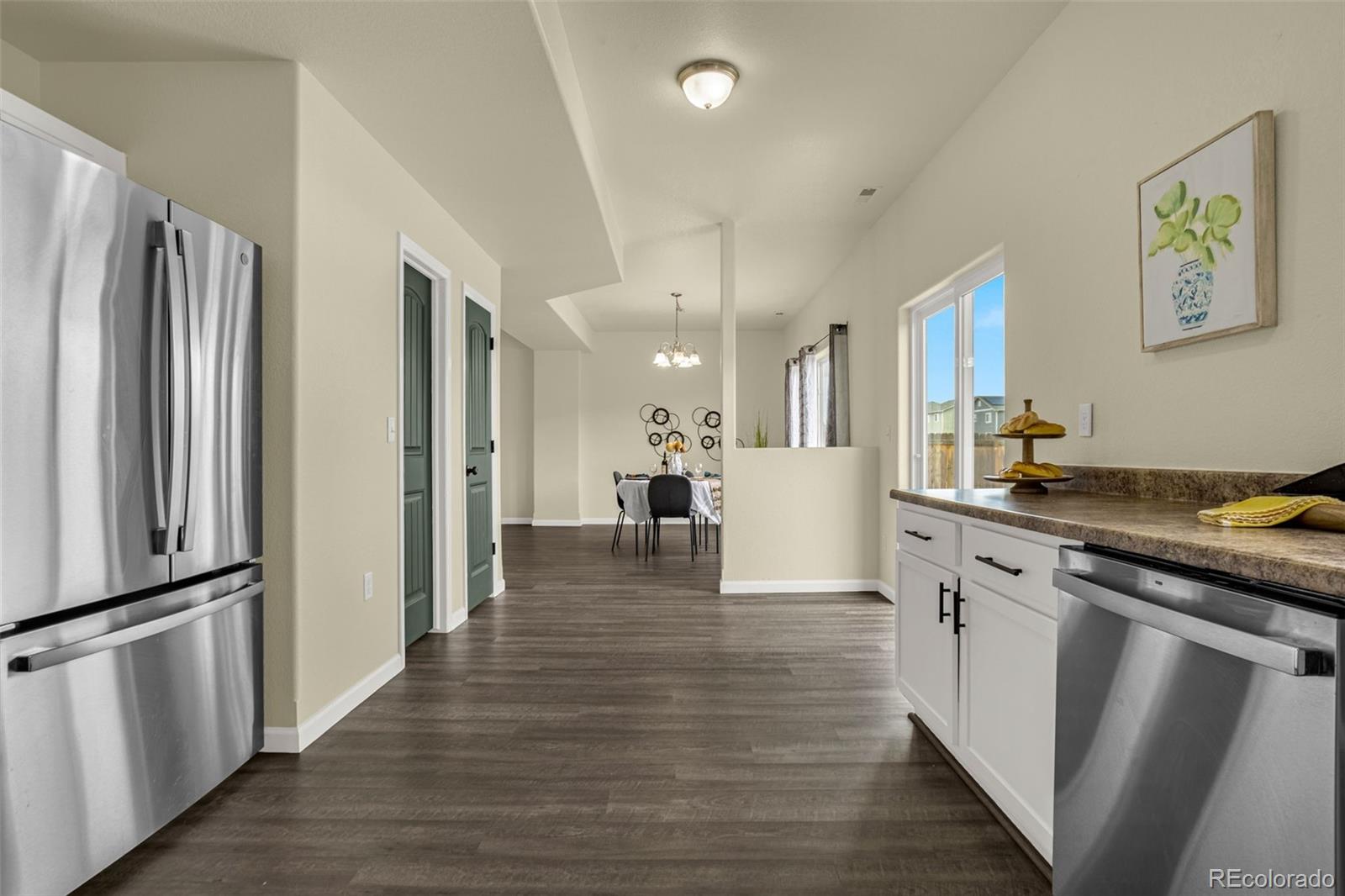 MLS Image #11 for 3704  saguaro circle,colorado springs, Colorado
