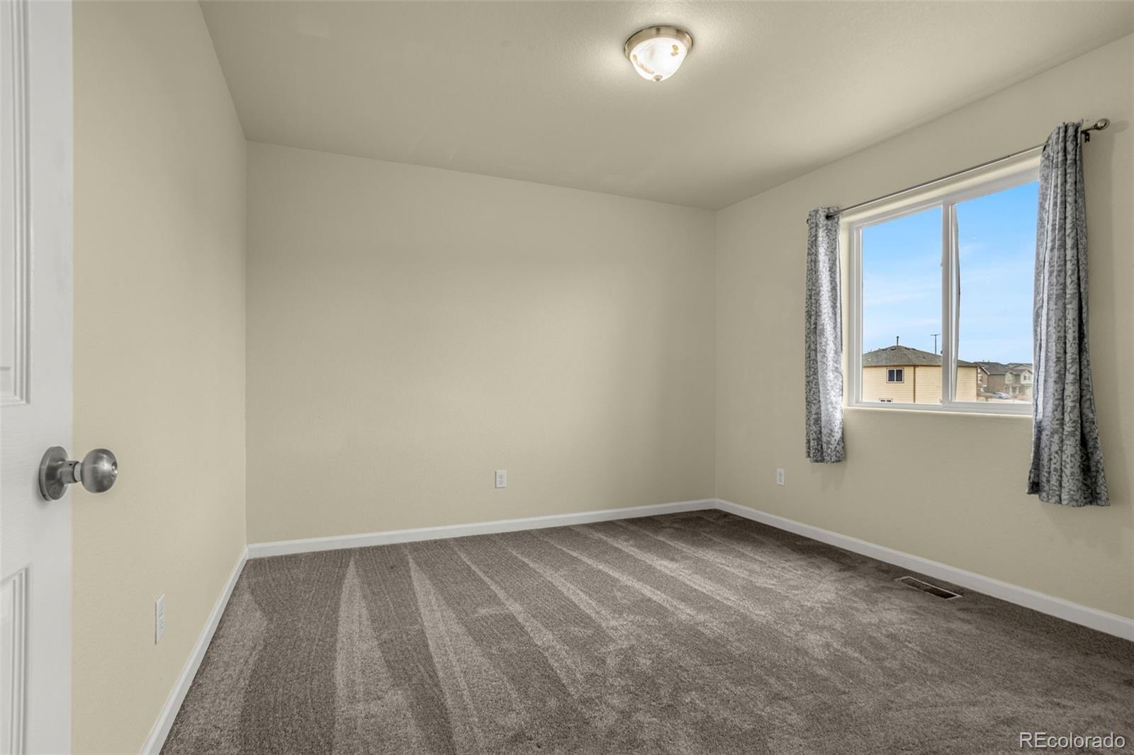 MLS Image #24 for 3704  saguaro circle,colorado springs, Colorado