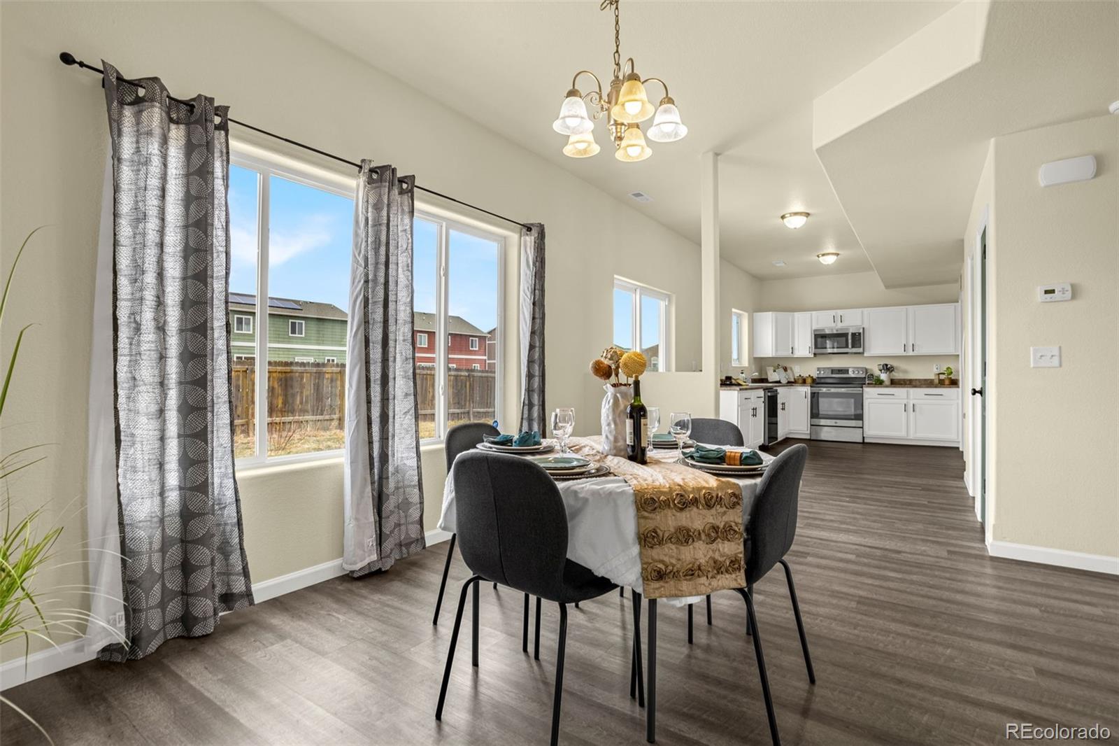 MLS Image #6 for 3704  saguaro circle,colorado springs, Colorado