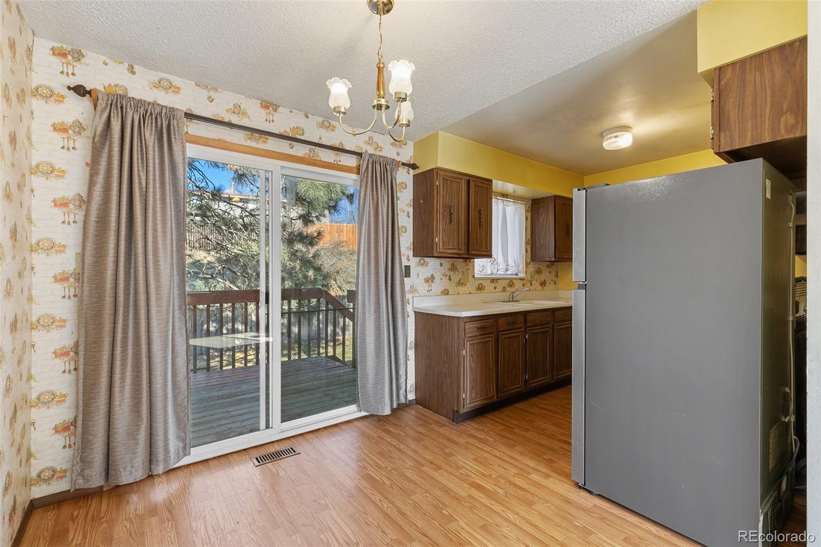 MLS Image #8 for 1226  chiricahua drive,colorado springs, Colorado