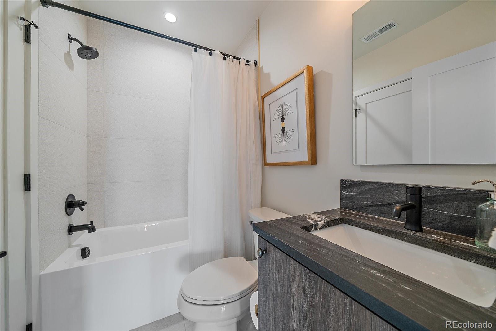 MLS Image #23 for 1355  adams street,denver, Colorado