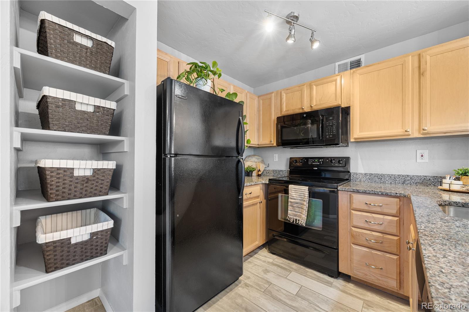 MLS Image #9 for 6001 s yosemite street h204,greenwood village, Colorado