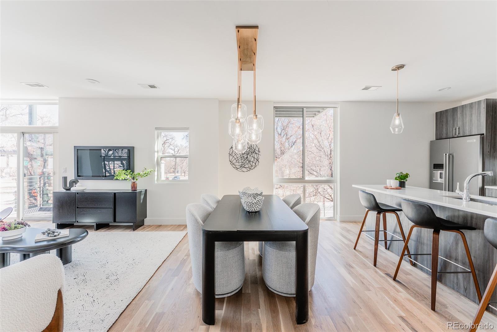 MLS Image #16 for 2061 n york street,denver, Colorado