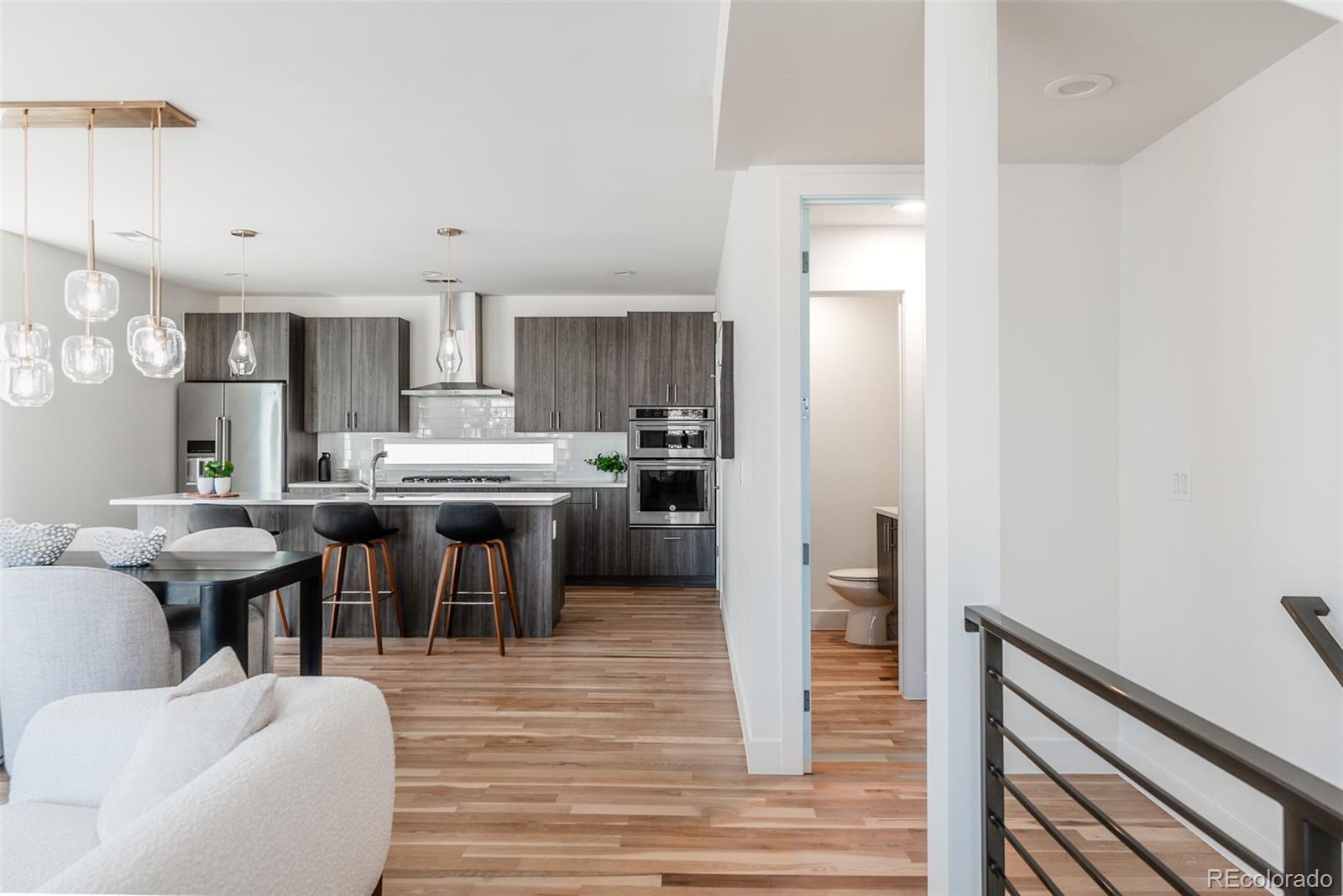 MLS Image #17 for 2061 n york street,denver, Colorado