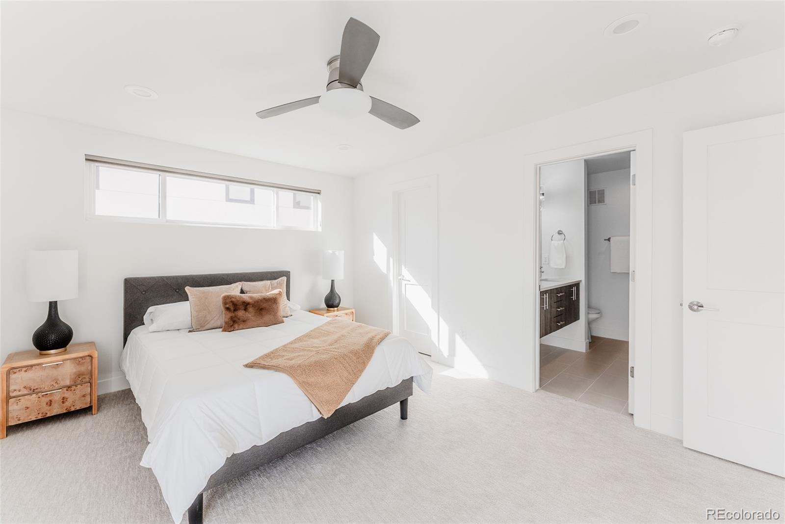 MLS Image #21 for 2061 n york street,denver, Colorado