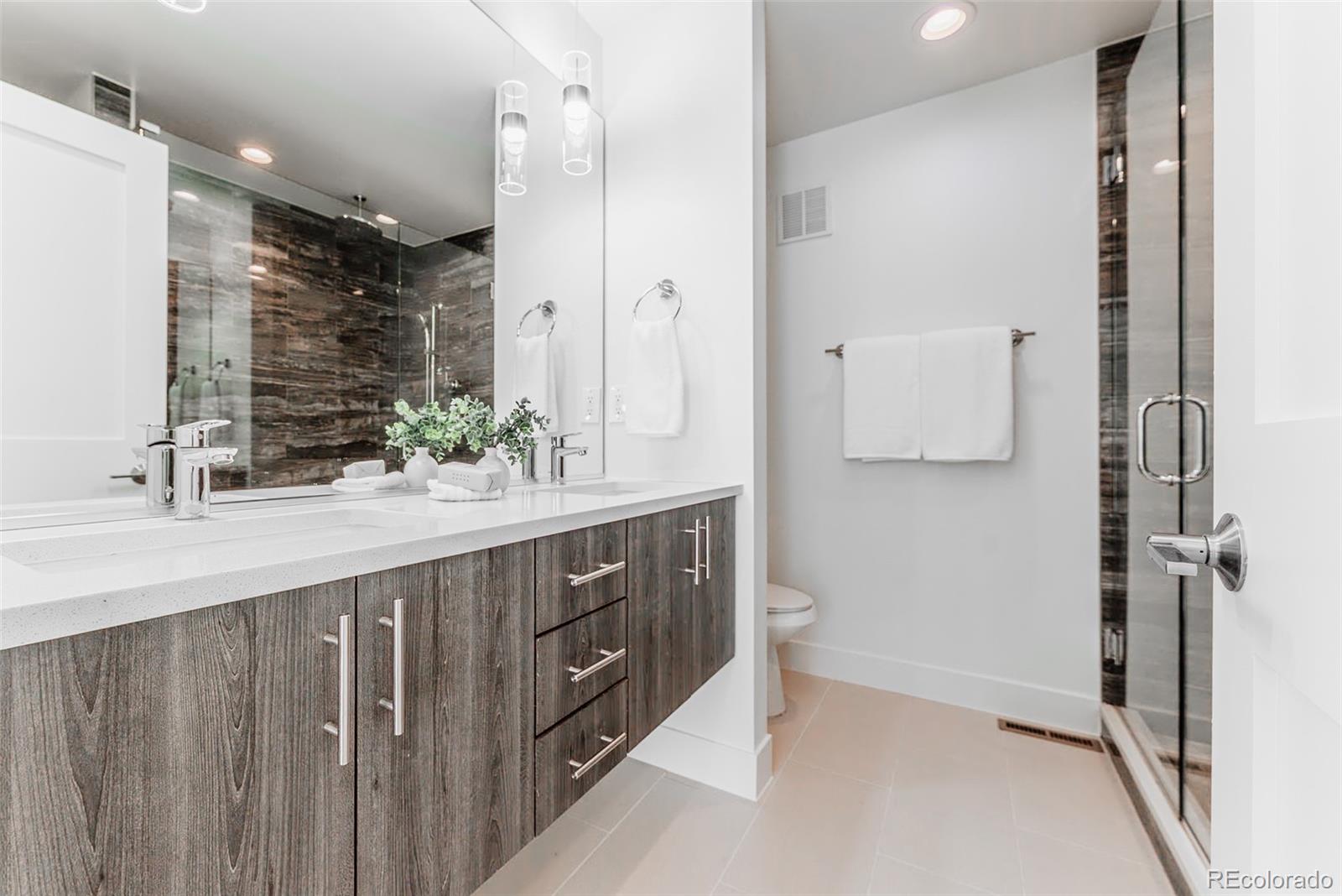MLS Image #24 for 2061 n york street,denver, Colorado