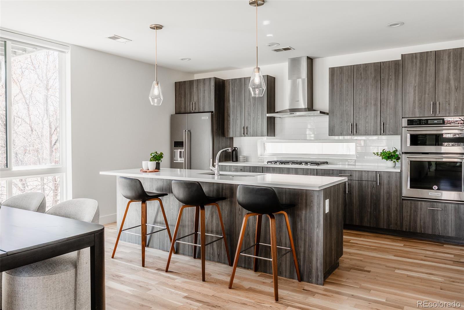 MLS Image #3 for 2061 n york street,denver, Colorado