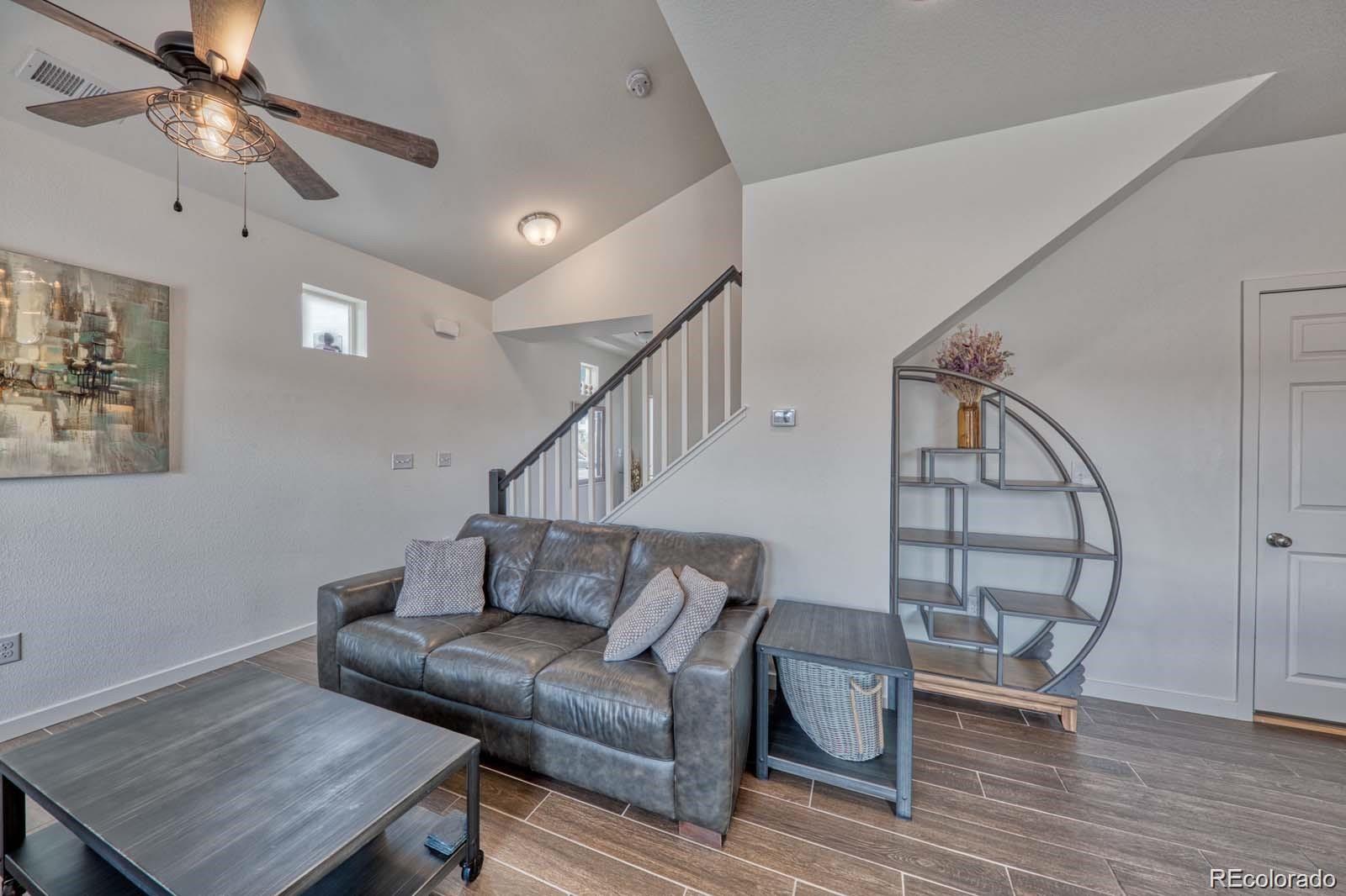 MLS Image #4 for 17910 e 54th avenue,denver, Colorado