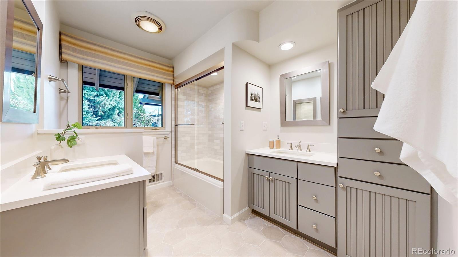 MLS Image #32 for 2901 e floyd drive,denver, Colorado