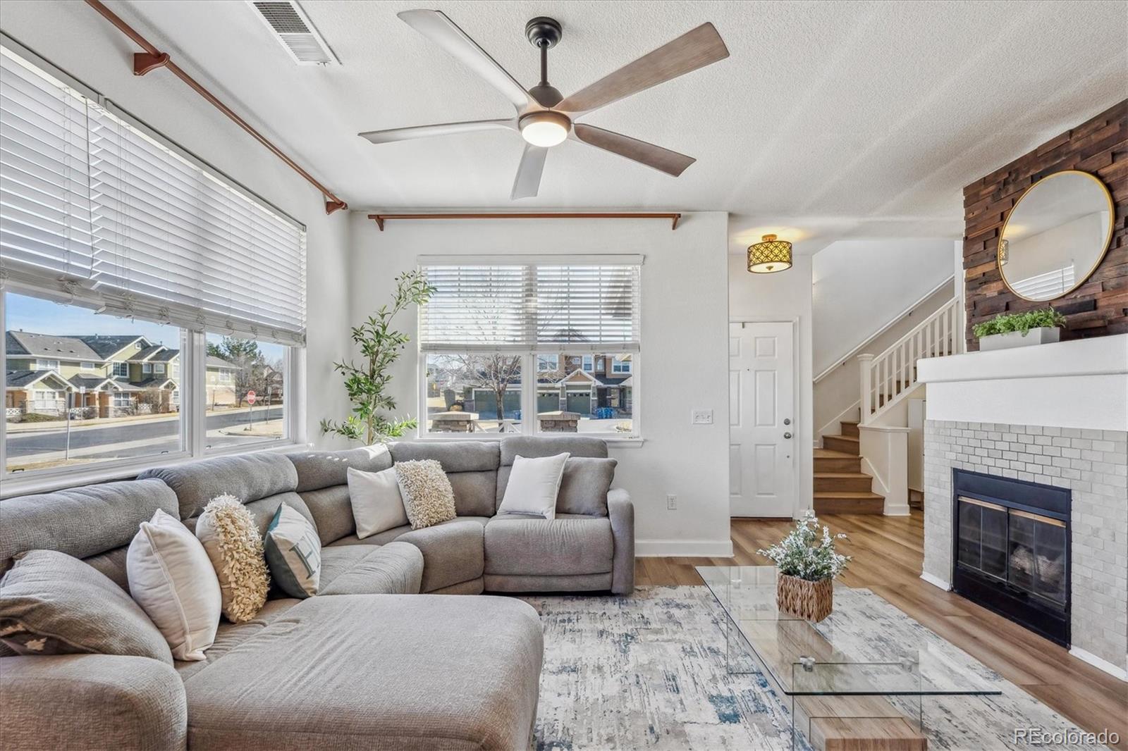 MLS Image #3 for 3713 s perth circle 104,aurora, Colorado