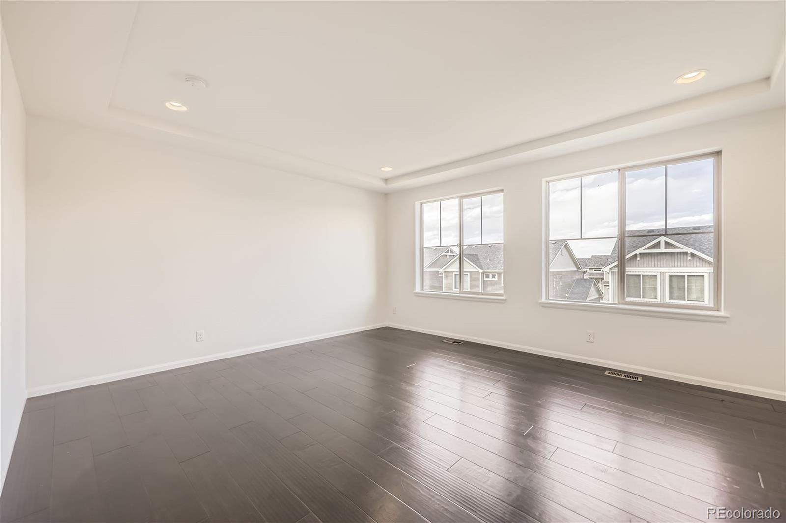 MLS Image #13 for 18263 e 52nd avenue,denver, Colorado