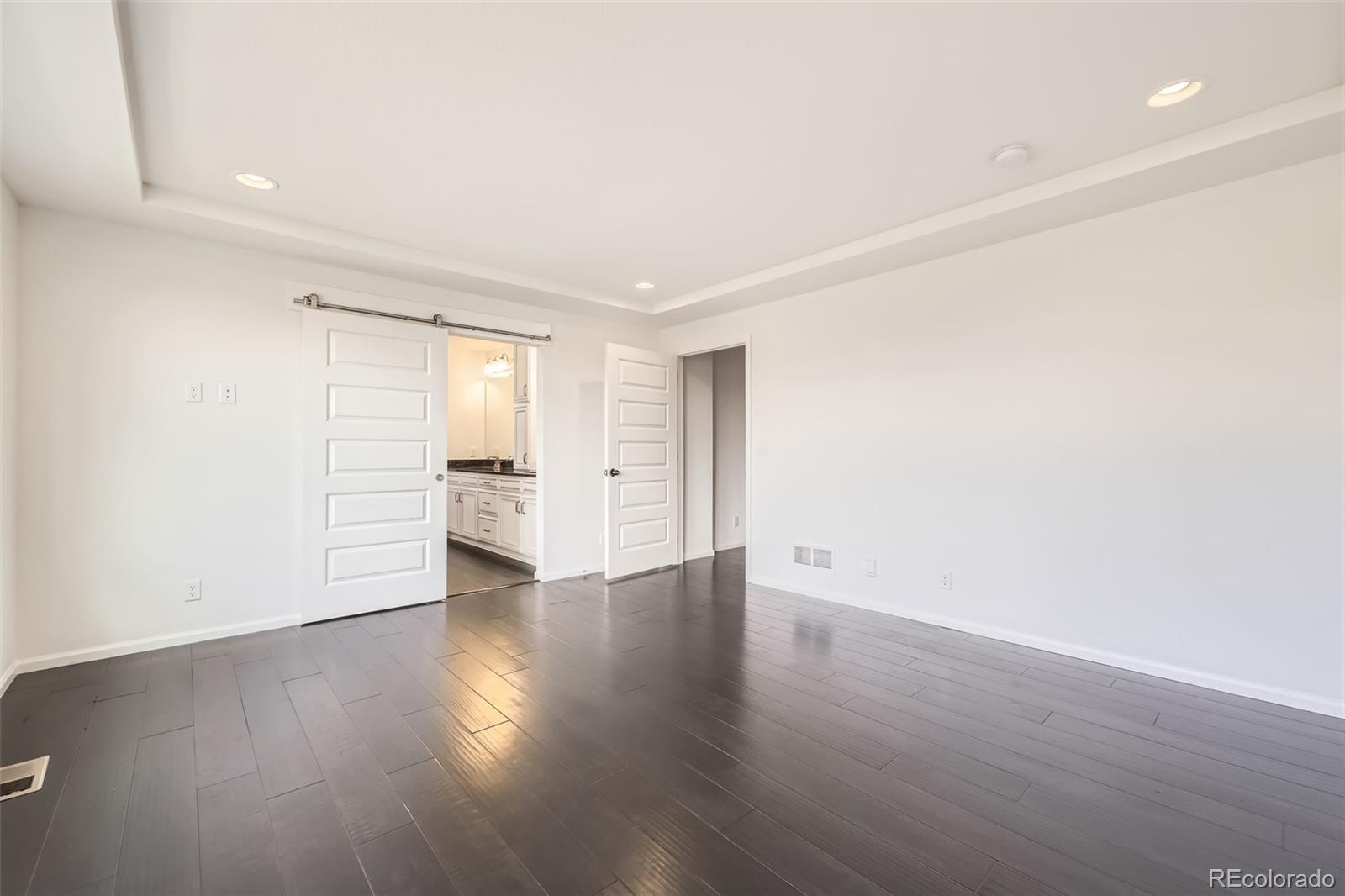 MLS Image #14 for 18263 e 52nd avenue,denver, Colorado