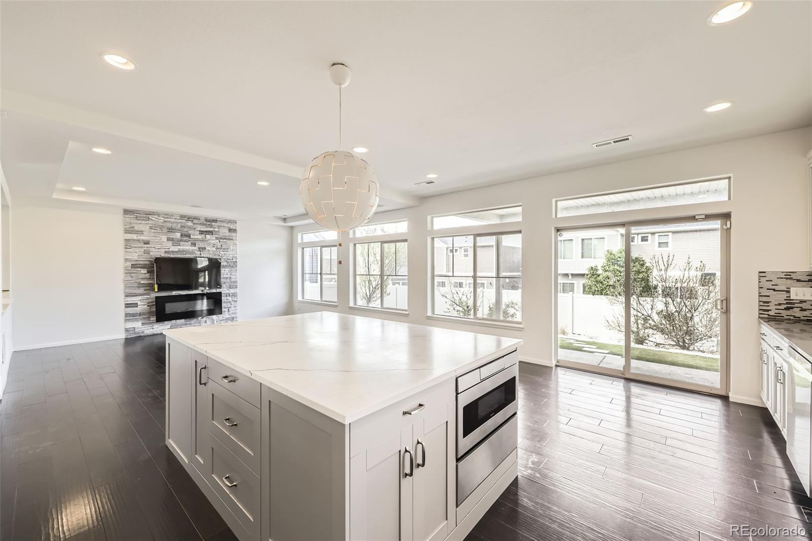 MLS Image #9 for 18263 e 52nd avenue,denver, Colorado