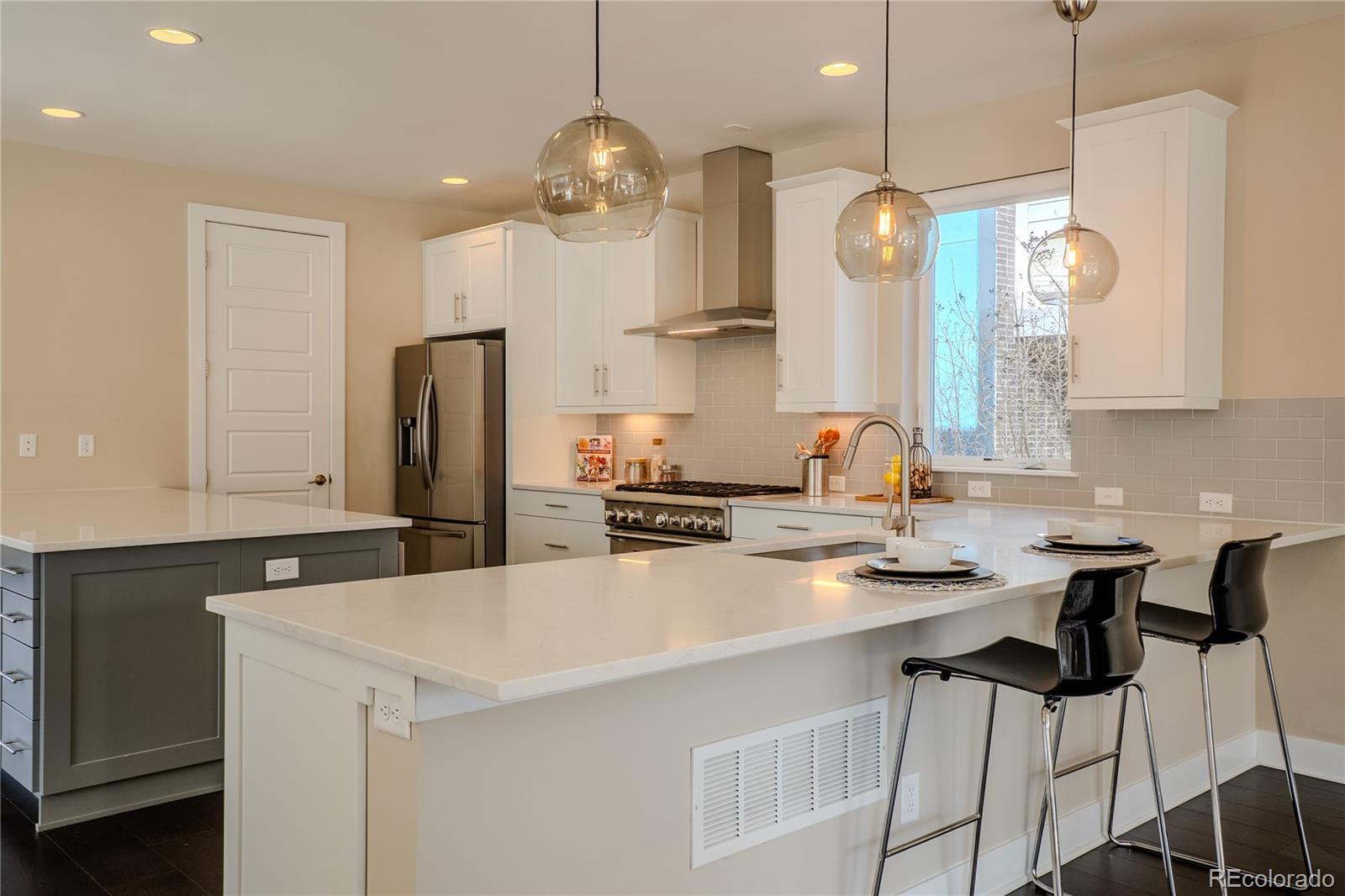 MLS Image #14 for 1270  olive street,denver, Colorado