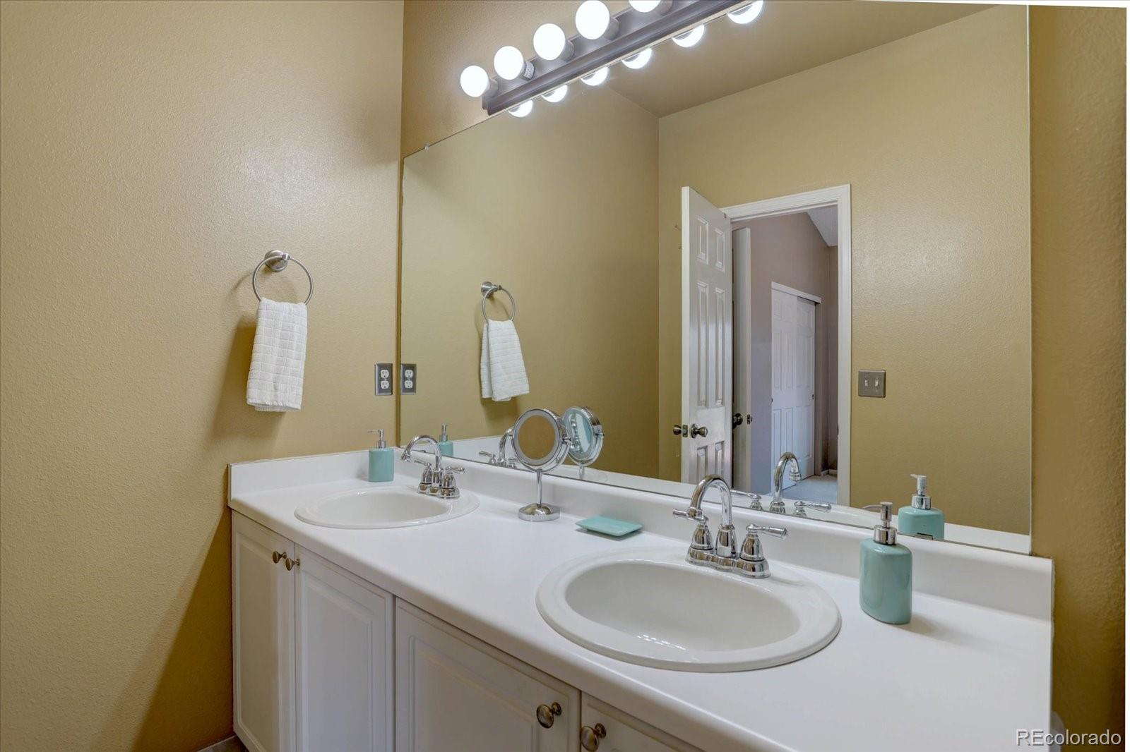 MLS Image #14 for 9659  autumnwood place,highlands ranch, Colorado