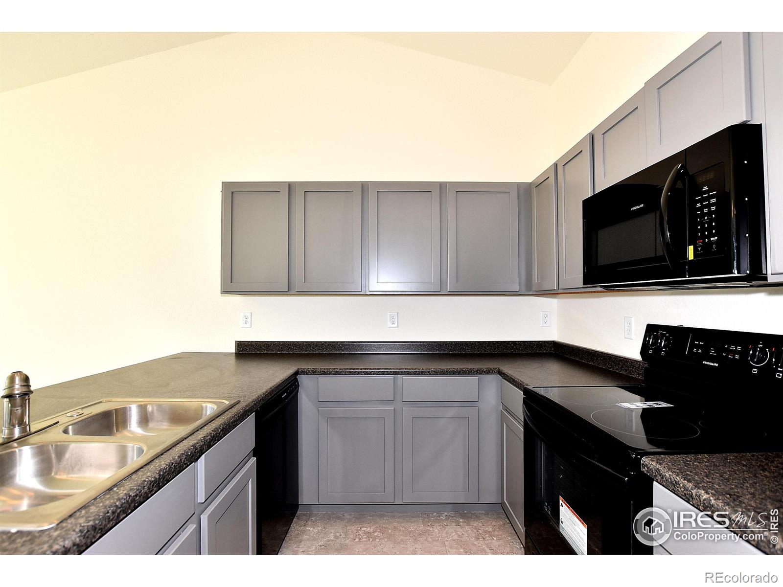 MLS Image #22 for 2402  oakhurst road,johnstown, Colorado