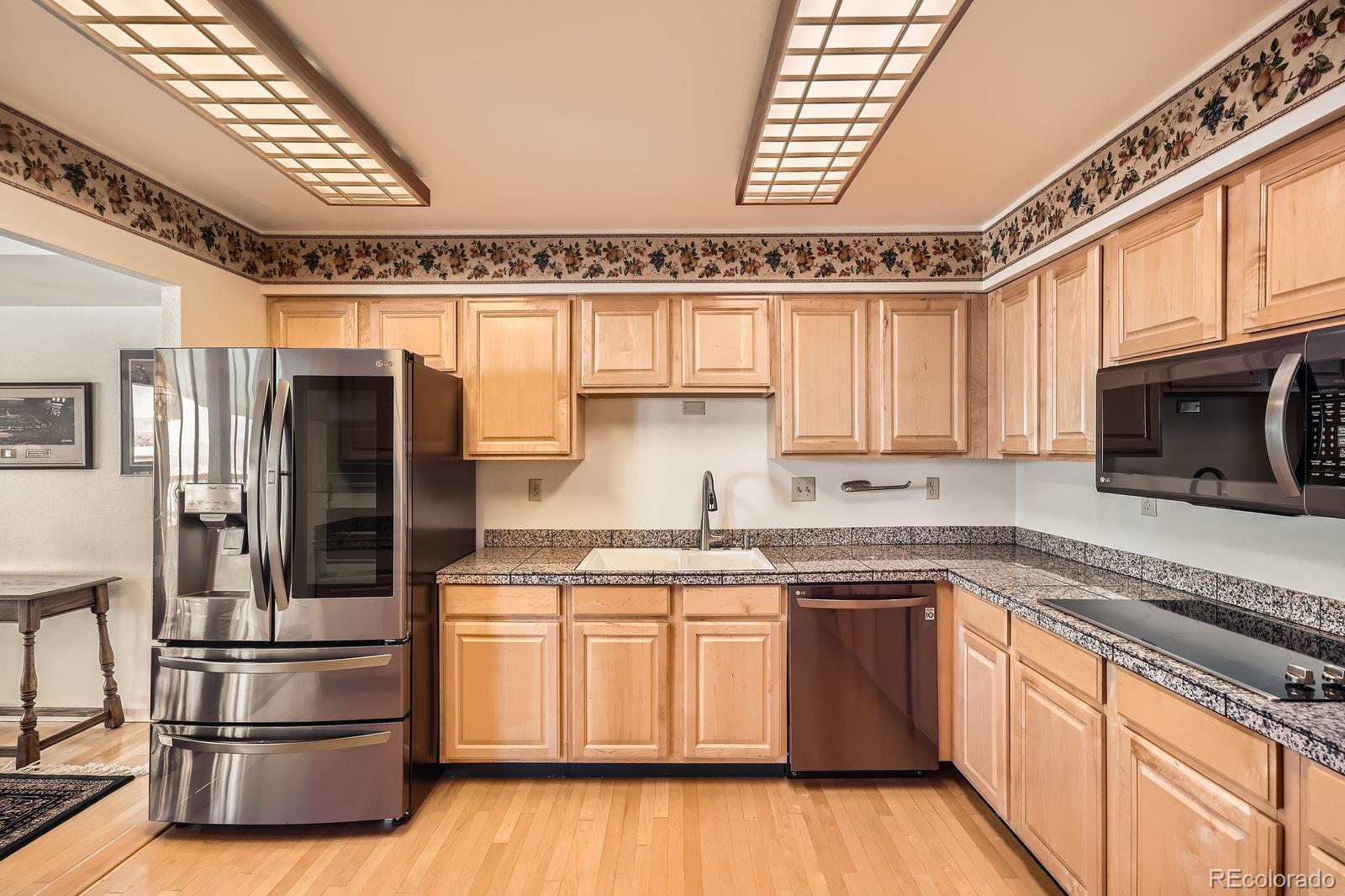 MLS Image #10 for 1551  larimer street,denver, Colorado