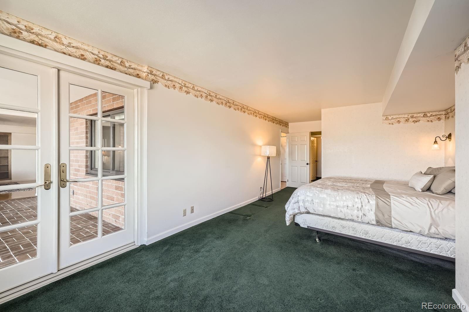 MLS Image #13 for 1551  larimer street,denver, Colorado