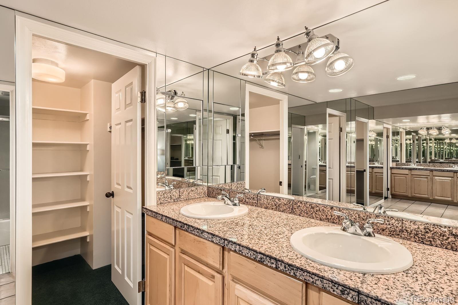 MLS Image #16 for 1551  larimer street,denver, Colorado