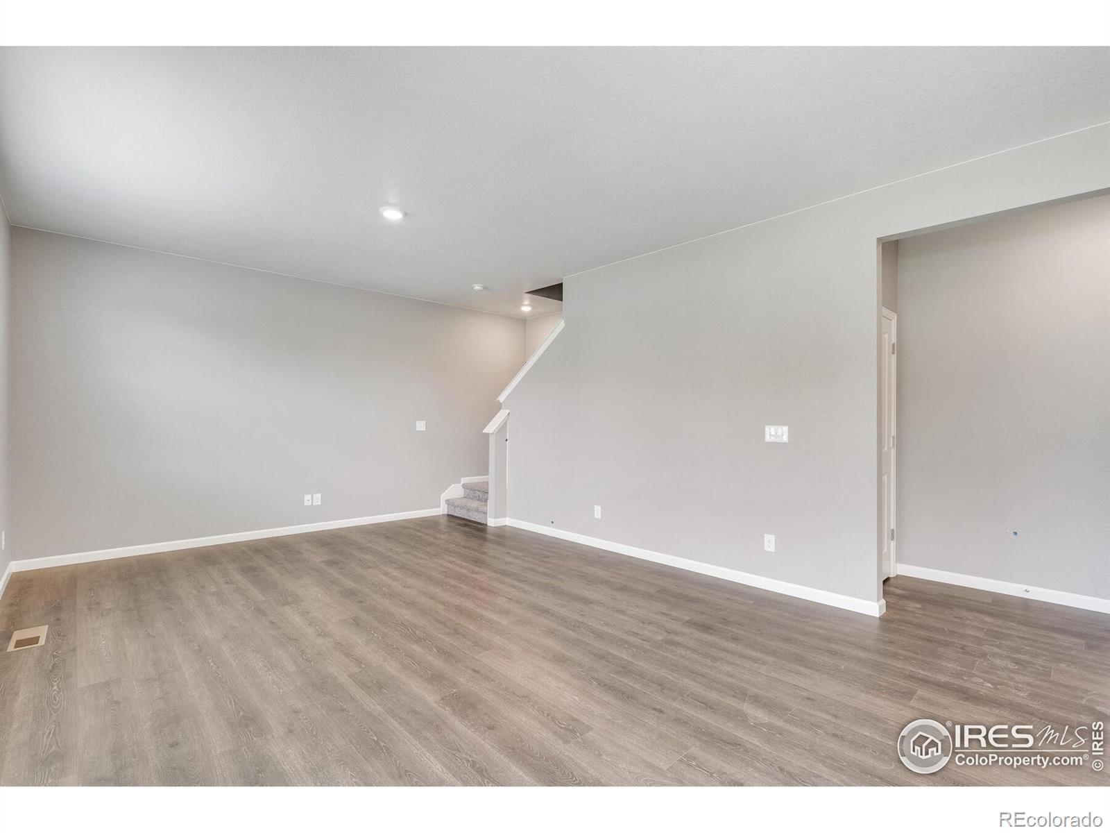 MLS Image #3 for 1854  westport avenue,berthoud, Colorado