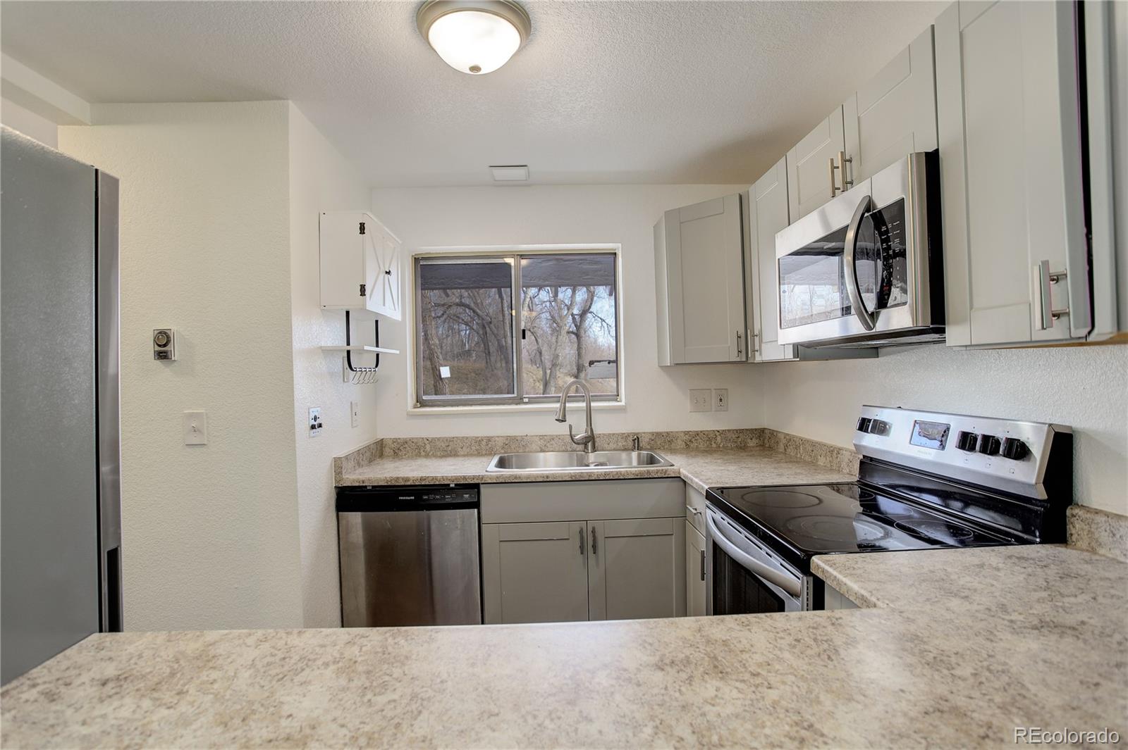 MLS Image #2 for 9105  oberon road,arvada, Colorado