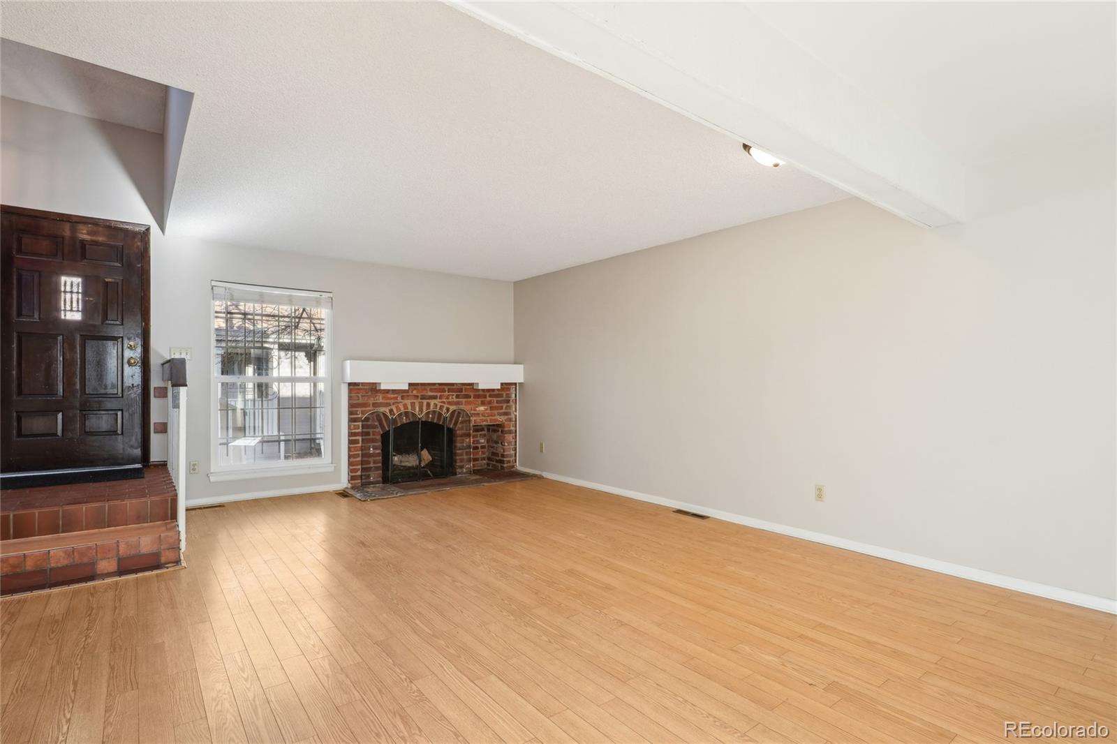 MLS Image #11 for 2062 s helena street,aurora, Colorado