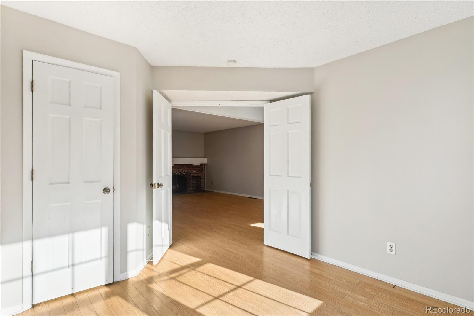 MLS Image #16 for 2062 s helena street,aurora, Colorado