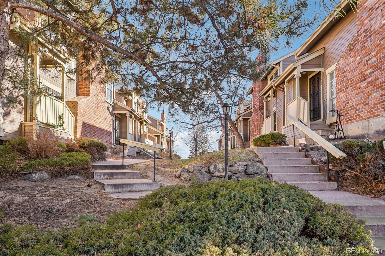 MLS Image #4 for 2062 s helena street,aurora, Colorado