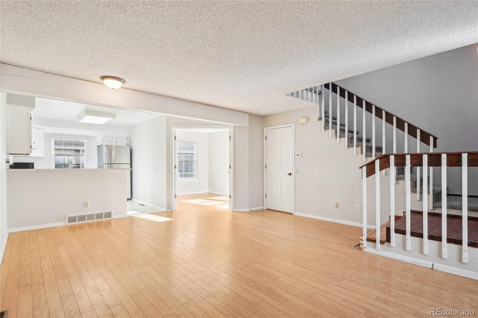 MLS Image #8 for 2062 s helena street,aurora, Colorado