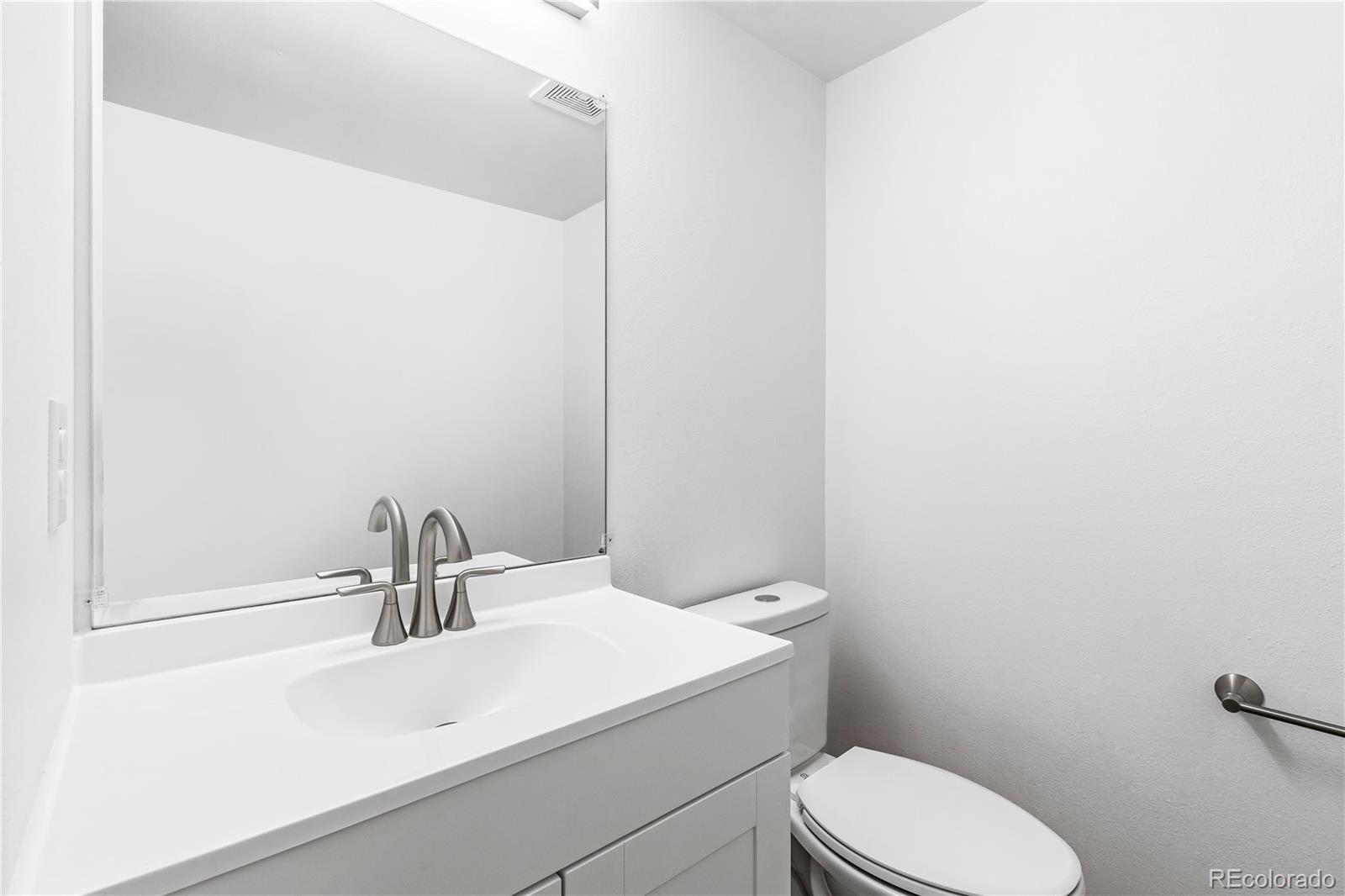 MLS Image #3 for 11674  community center drive,northglenn, Colorado
