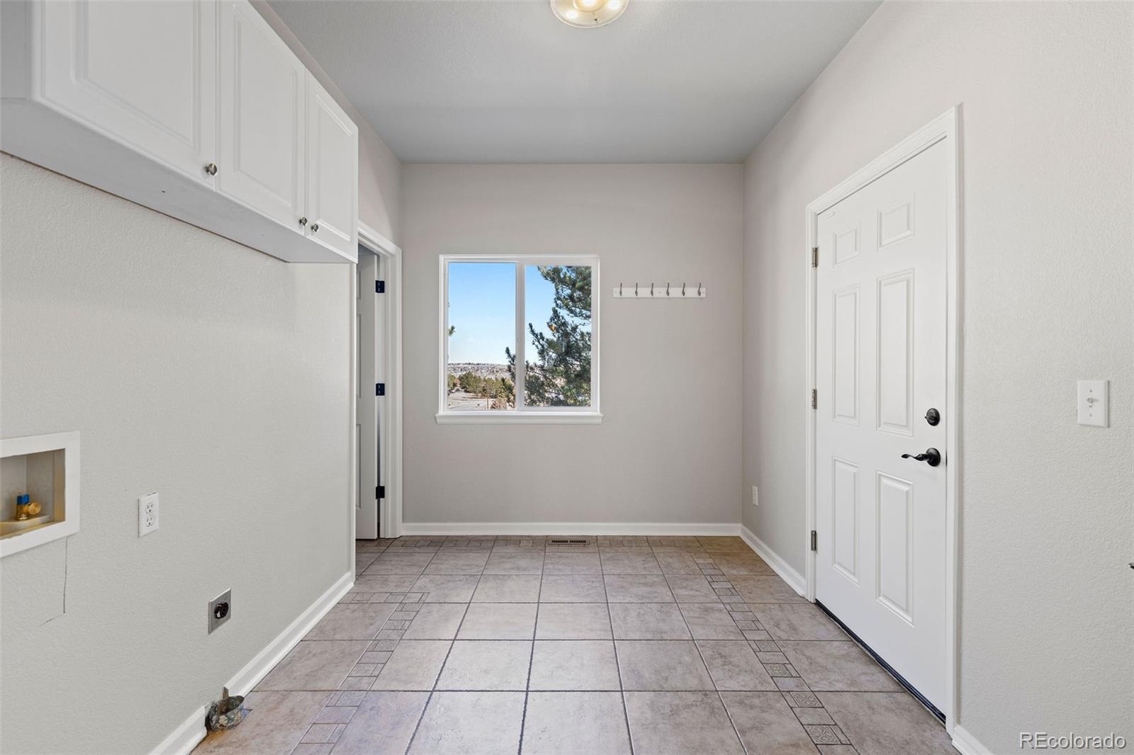 MLS Image #14 for 7071 s gibraltar way,centennial, Colorado