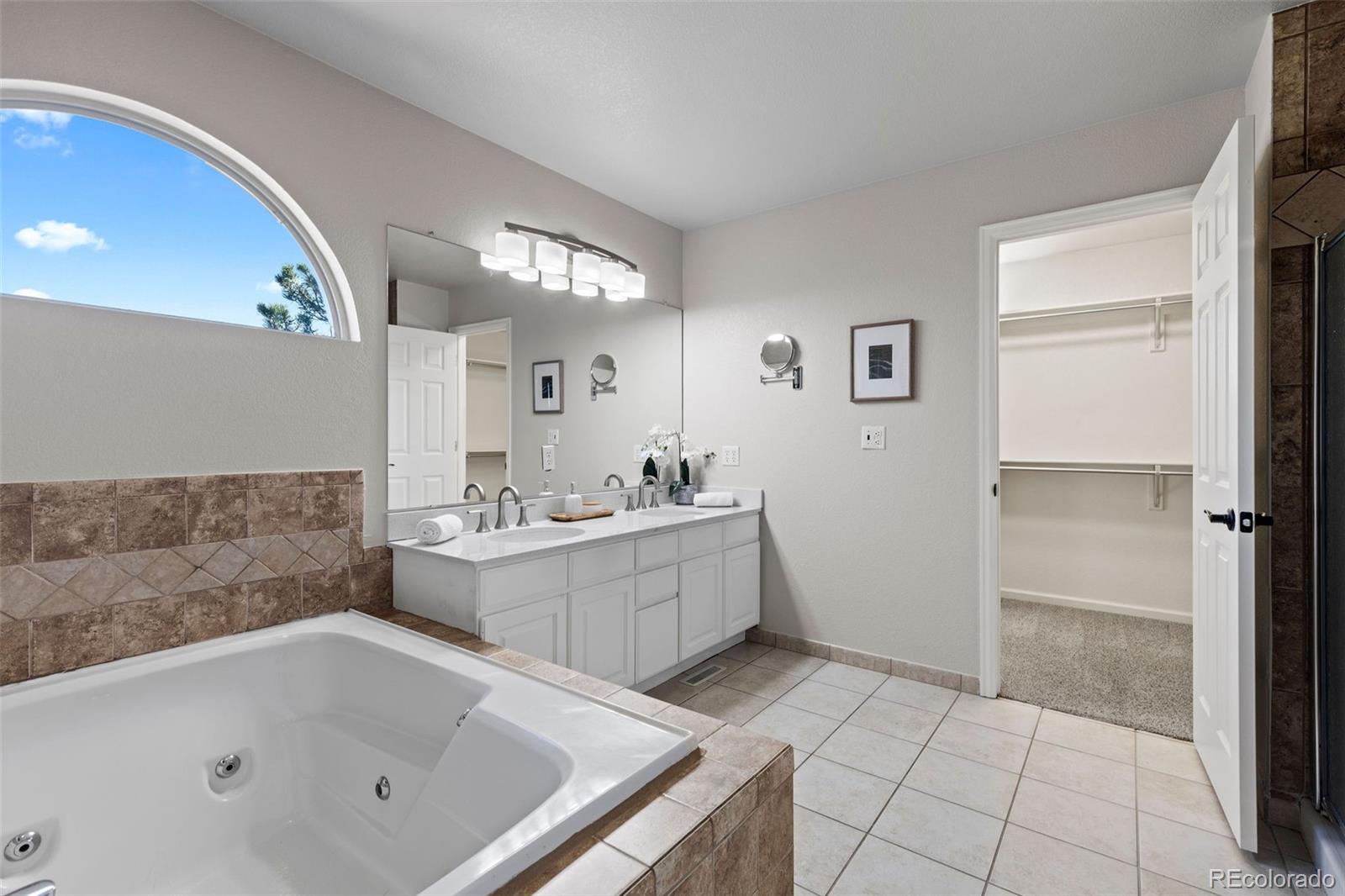 MLS Image #18 for 7071 s gibraltar way,centennial, Colorado
