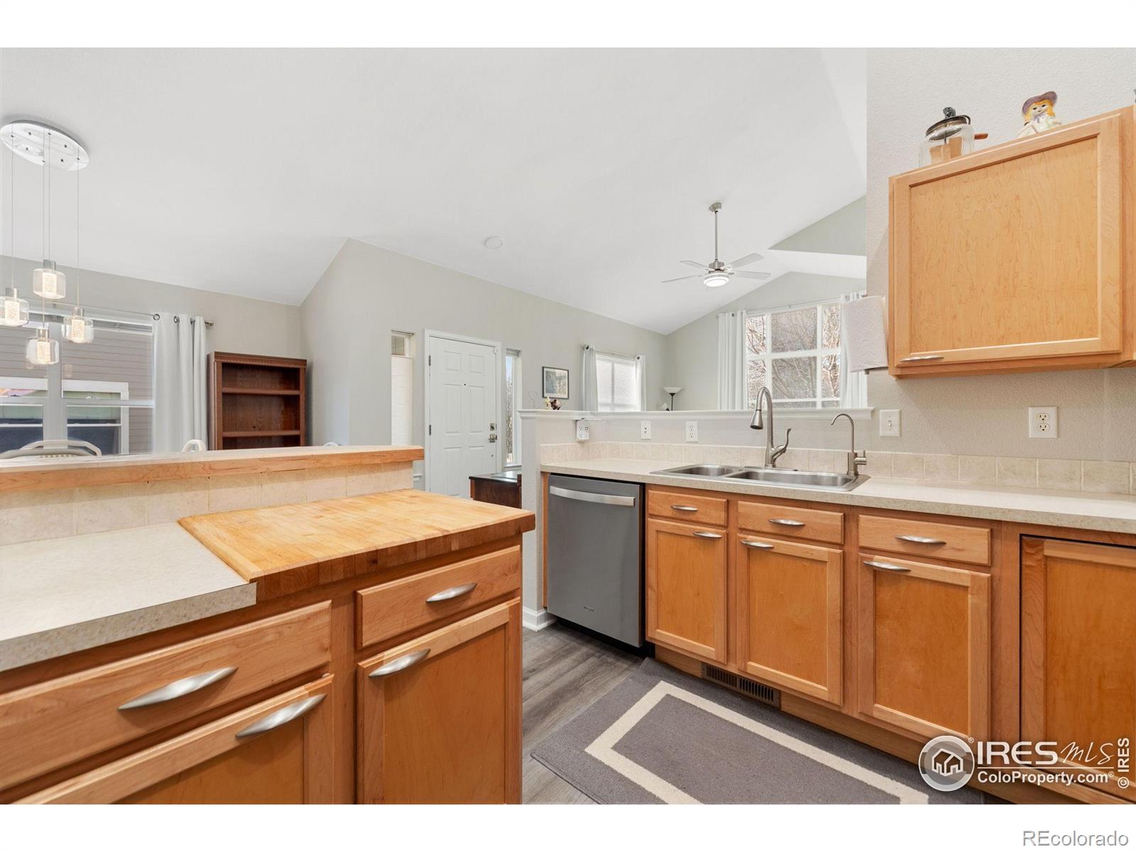 MLS Image #4 for 4056  plum creek drive,loveland, Colorado