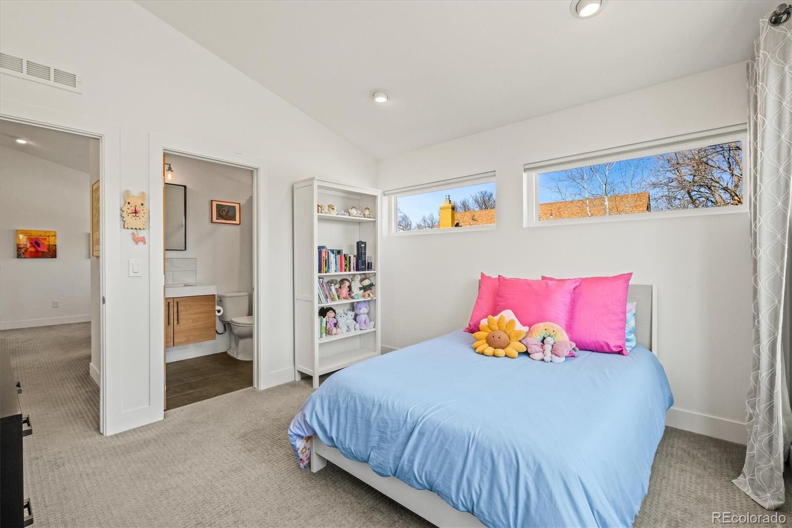 MLS Image #30 for 536 s vine street,denver, Colorado