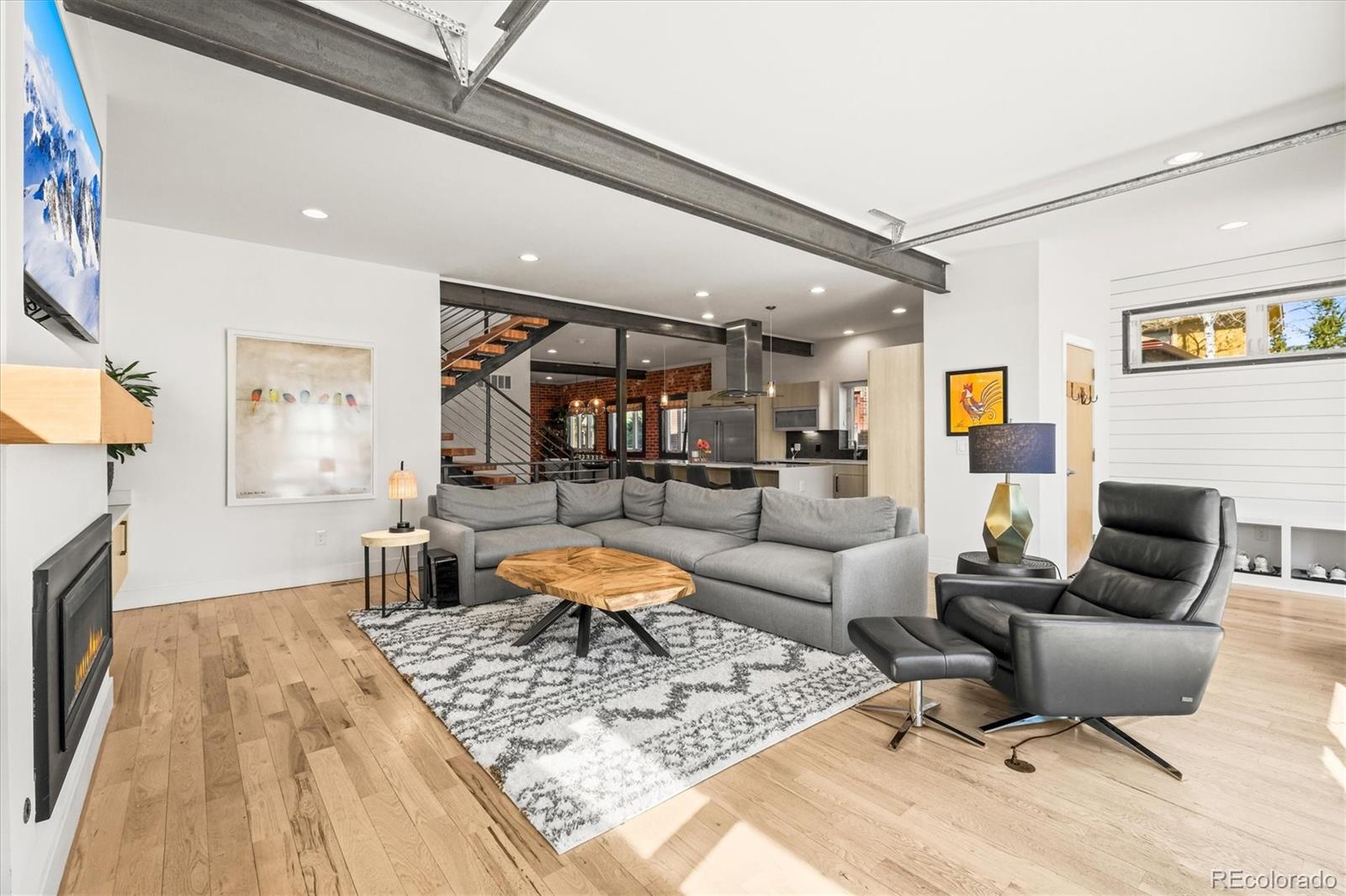 MLS Image #7 for 536 s vine street,denver, Colorado
