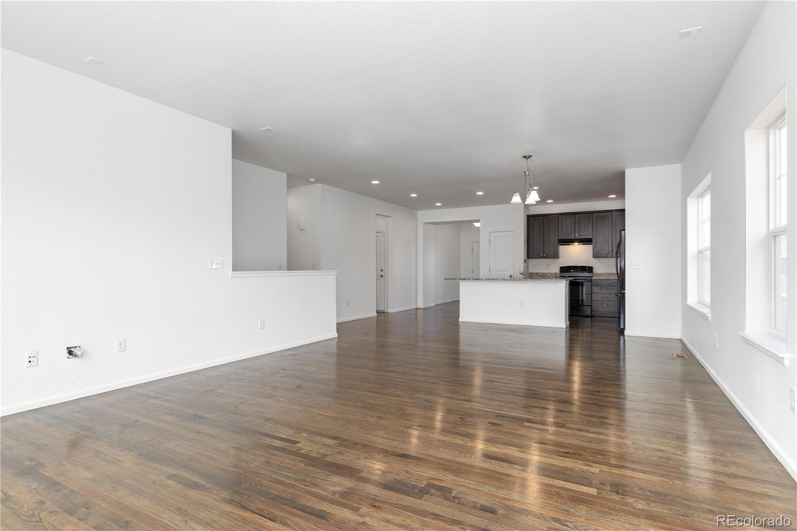 MLS Image #11 for 6284 n genoa way,aurora, Colorado