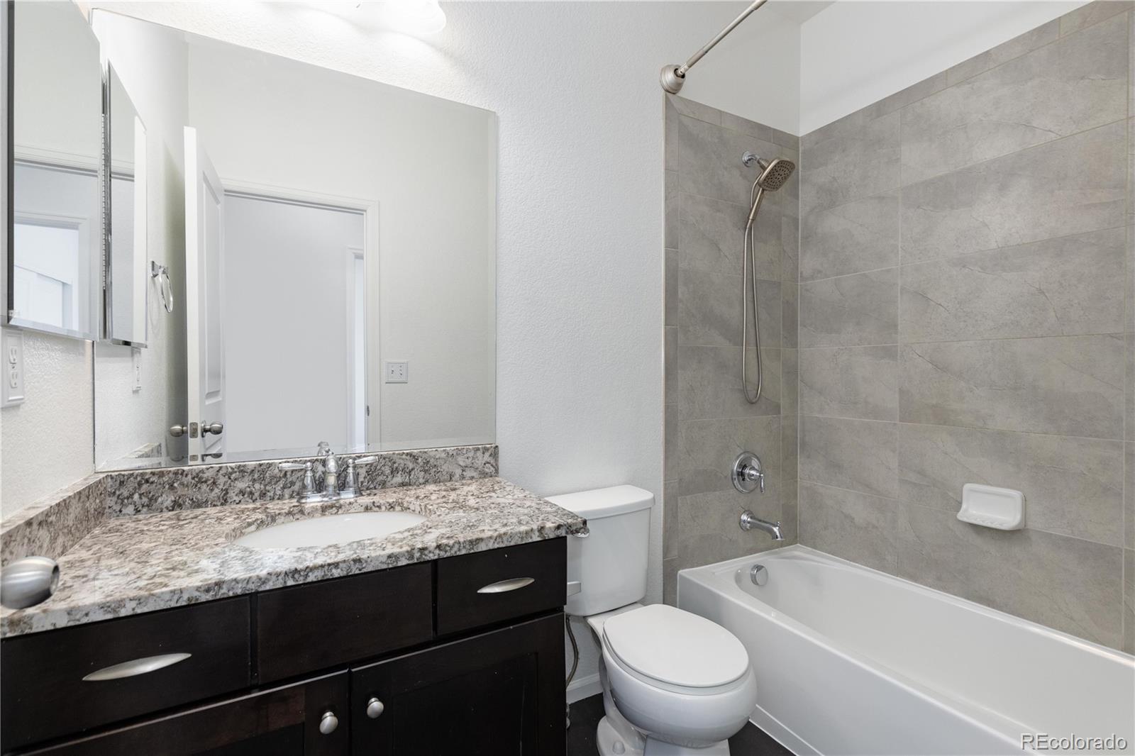 MLS Image #23 for 6284 n genoa way,aurora, Colorado