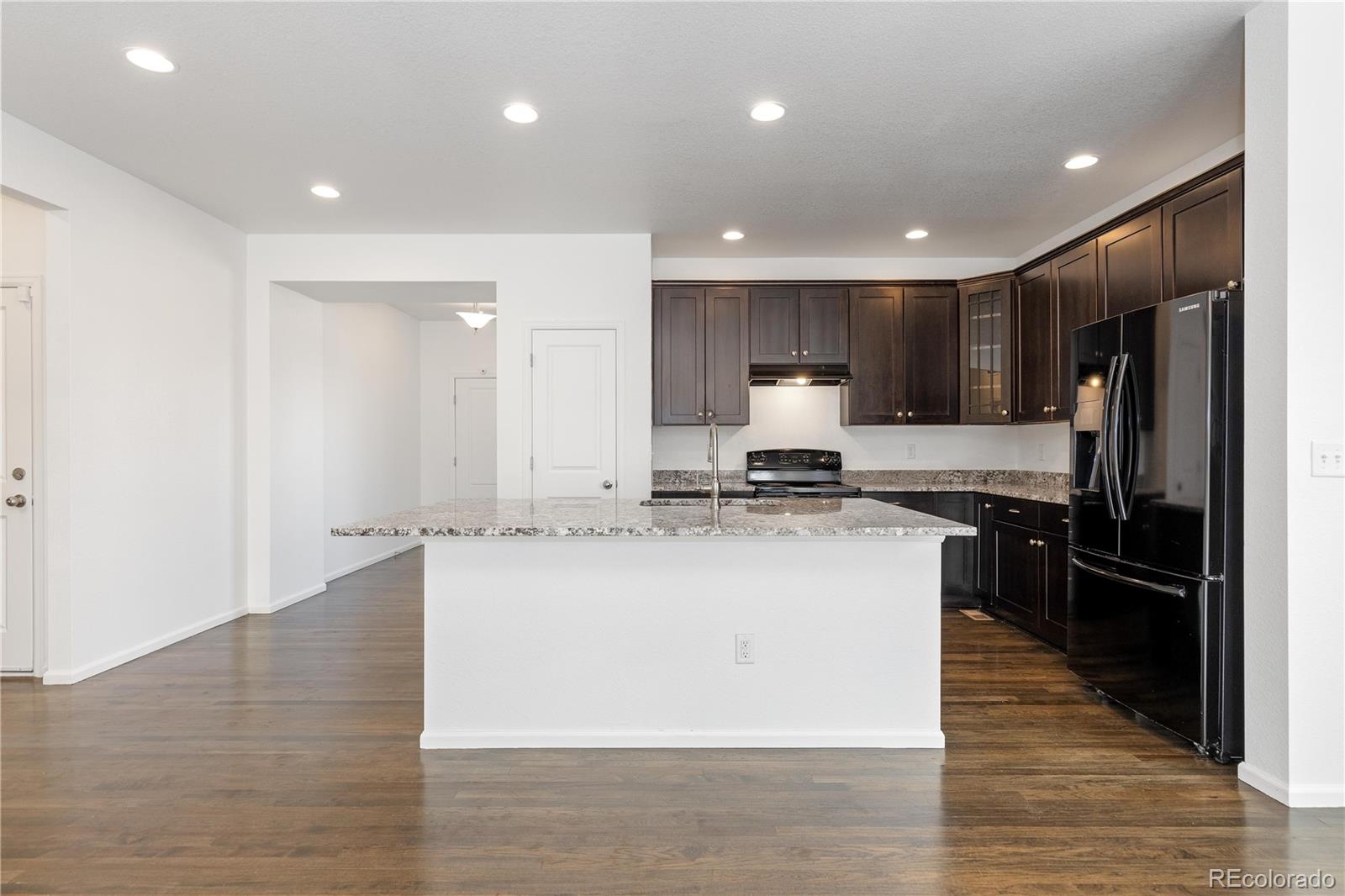 MLS Image #6 for 6284 n genoa way,aurora, Colorado