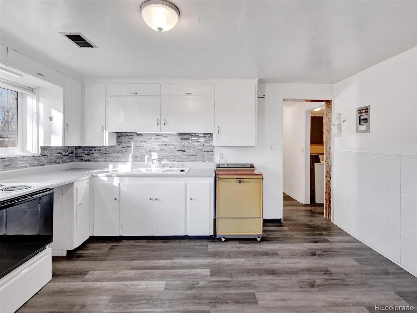 MLS Image #4 for 419  lyell street,monte vista, Colorado