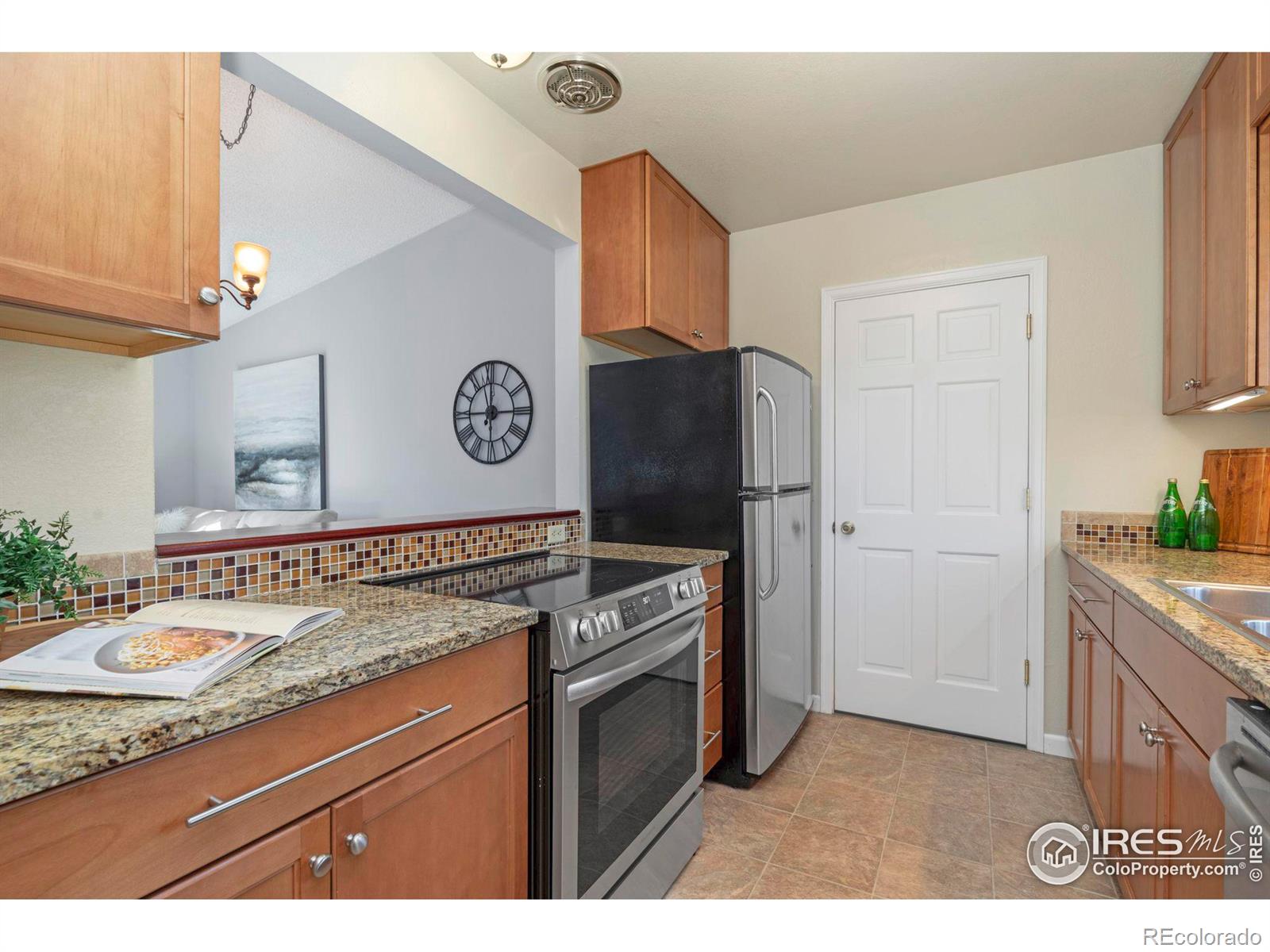 MLS Image #2 for 720 w dahlia street,louisville, Colorado