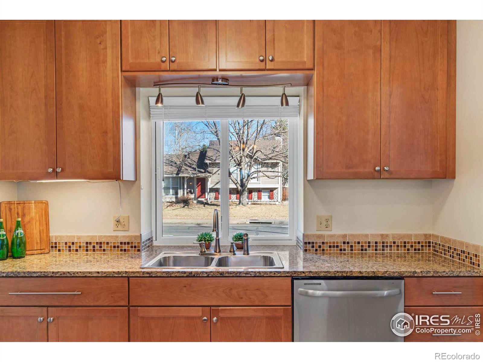 MLS Image #3 for 720 w dahlia street,louisville, Colorado