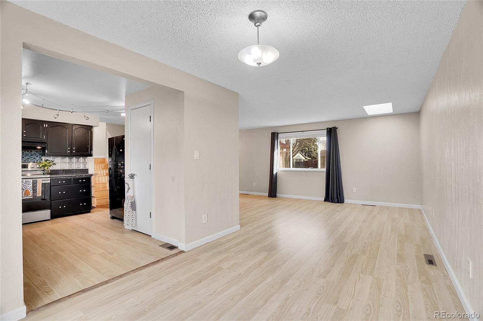 MLS Image #6 for 903 e 7th avenue,broomfield, Colorado