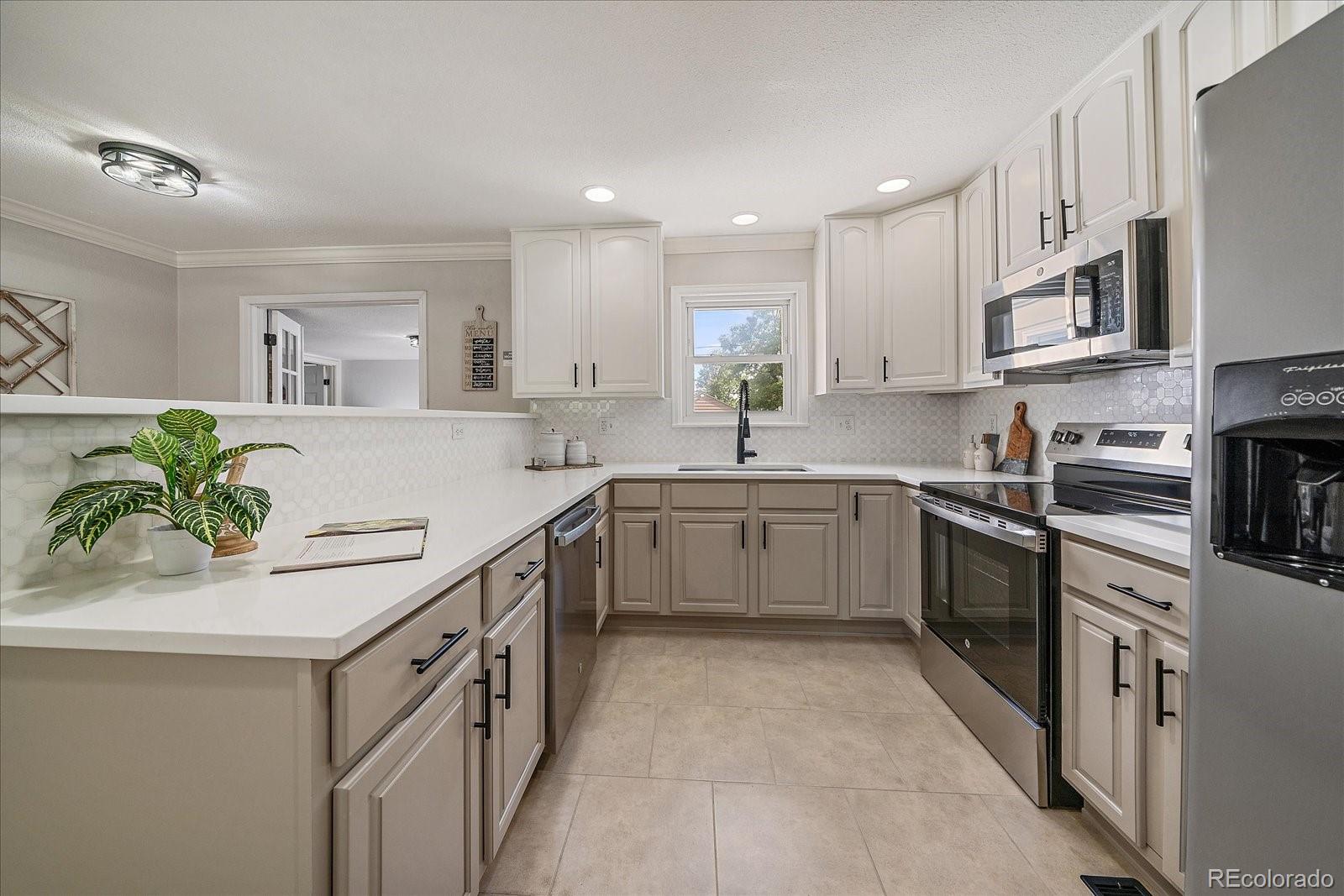 CMA Image for 1705 w stoll place,Denver, Colorado