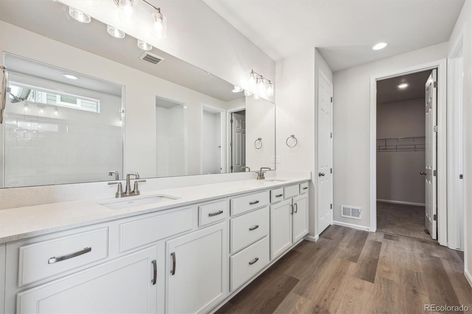 MLS Image #11 for 3906 n irvington street,aurora, Colorado