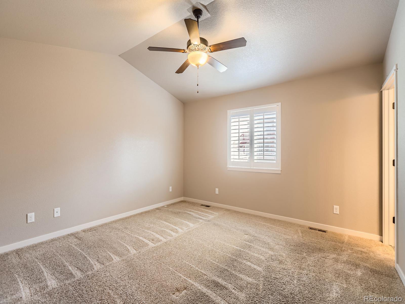 MLS Image #15 for 928  dove hill road,la salle, Colorado