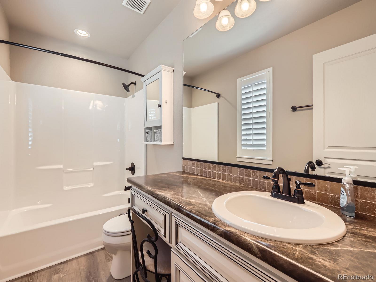MLS Image #17 for 928  dove hill road,la salle, Colorado
